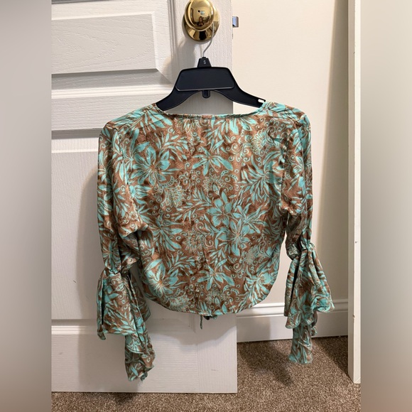 Two Piece Set - Picture 6 of 8